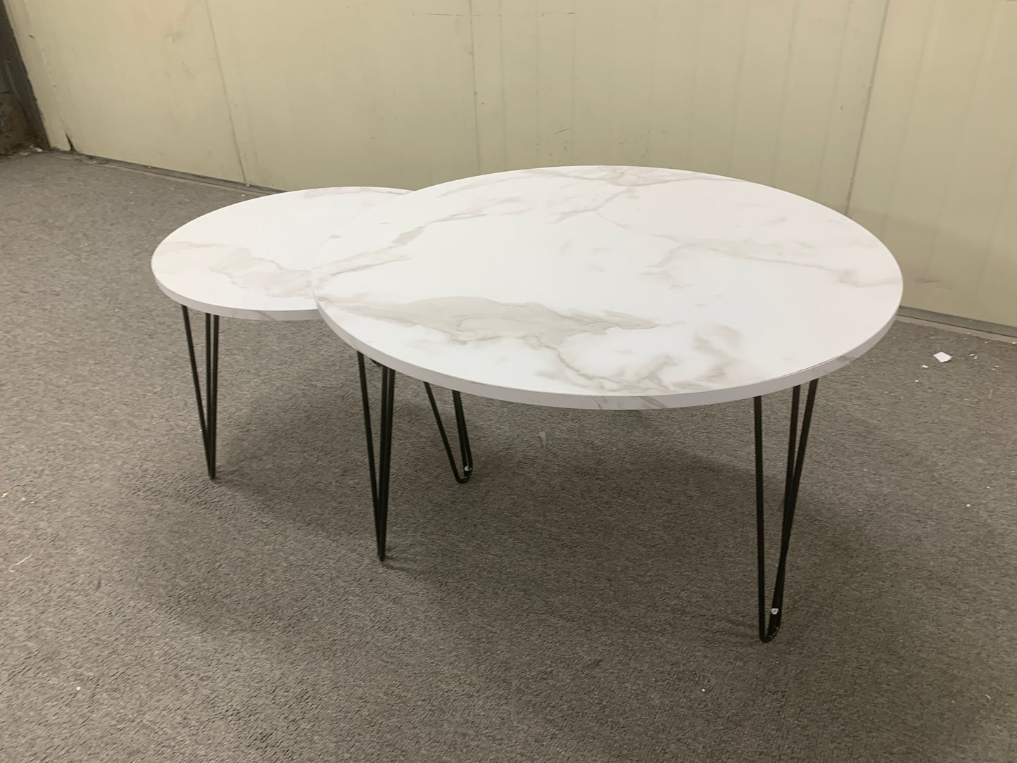 Round Nesting Coffee Table Set